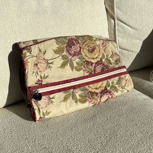 Brighton cosmetics / toiletry hanging bag.